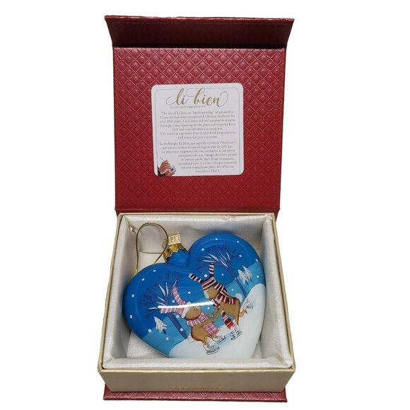 Li Bien Heart Christmas‎ Tree Ornament Ice Skating Bunnies Pier 1 Imports 2018 - Picture 1 of 7